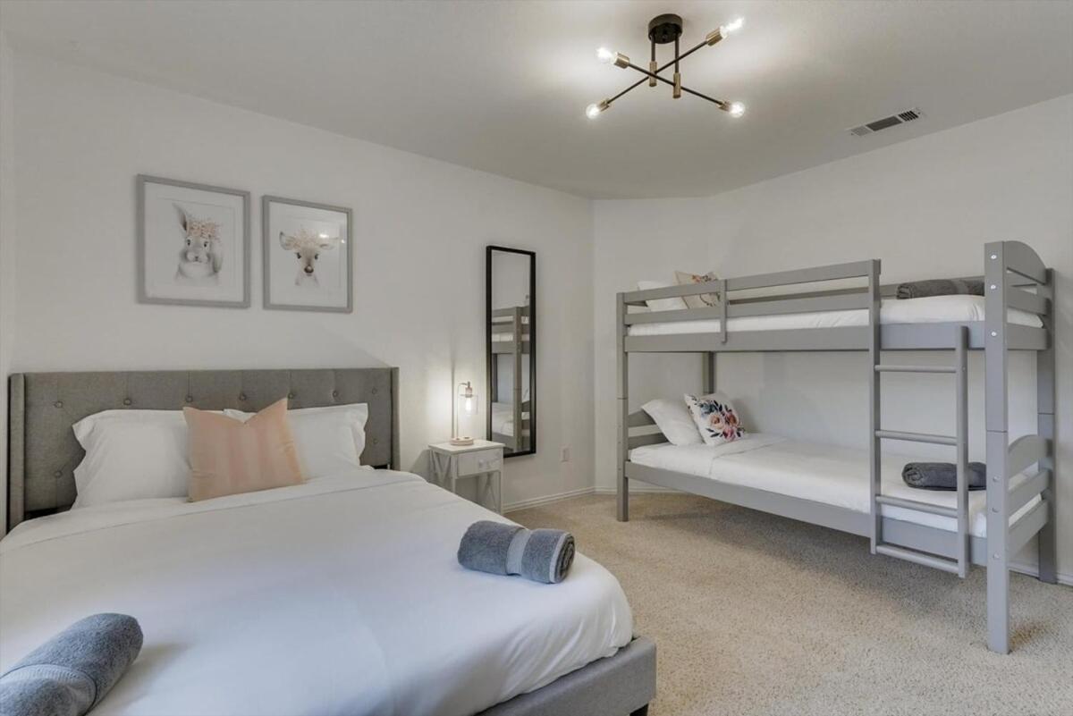 6Br 3,5Ba Home Pool, Hot Tub, Game Room -16 Guests Sachse Esterno foto
